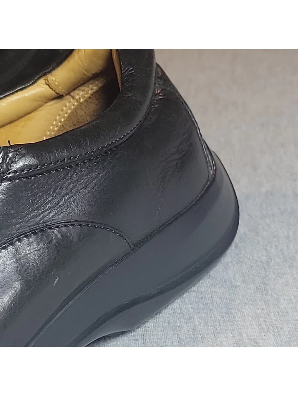 Cole Haan Black Leather Slip-On Dress Loafer  Men’s 10